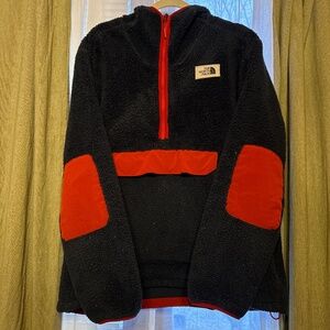 The North Face Capshire Fleece hoodie